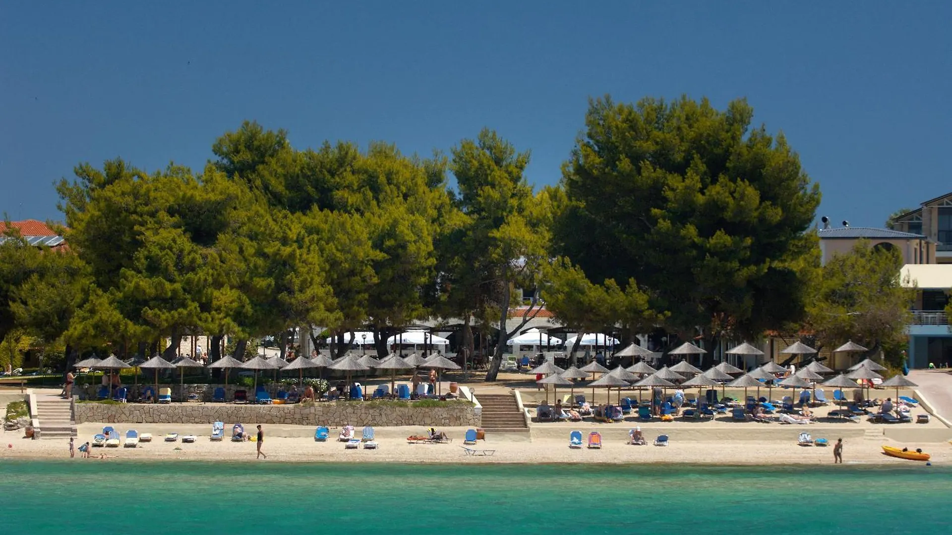 Portes Beach Hotel Nea Poteidaia 4*,